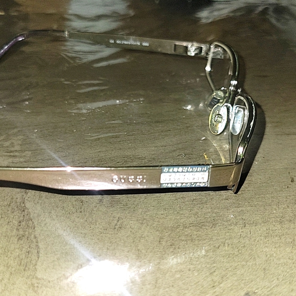 Like new Swarovski Gucci eyeglasses - Picture 2 of 8
